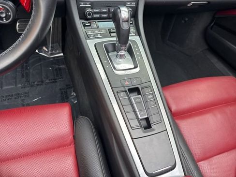 Used 2019 Porsche 718 Boxster S image 19