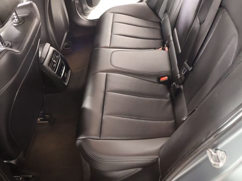 Used 2024 BMW 330i Sedan image 12