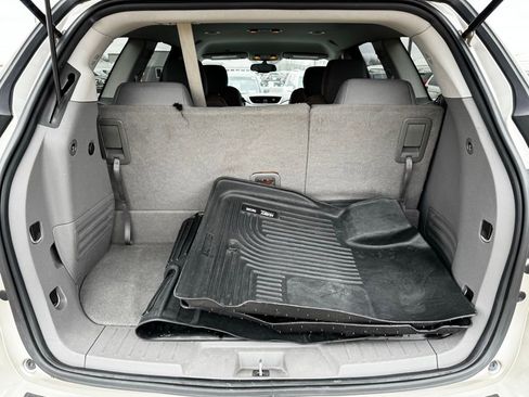 Used 2016 Chevrolet Traverse LT image 43