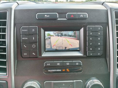 Used 2018 Ford F150 XLT w/ Trailer Tow Package AWD/4WD image 4