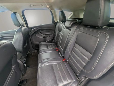 Used 2018 Ford Escape Titanium w/ Ford Safe & Smart Package AWD/4WD image 17