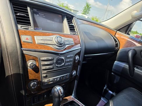 Used 2017 INFINITI QX80 4WD w/ All Season Package image 28