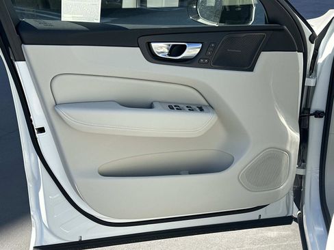 New 2026 Volvo XC60 T8 Ultra w/ Climate Package AWD/4WD image 11