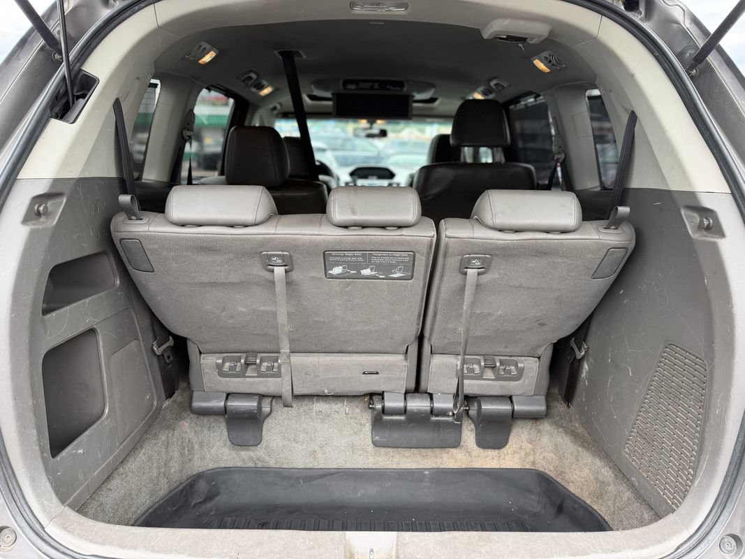 Used 2012 Honda Odyssey Touring Elite image 10