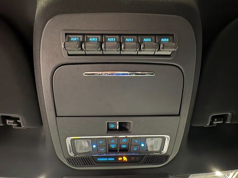 Used 2022 Ford F150 Raptor w/ Raptor 37 Performance Package AWD/4WD image 35