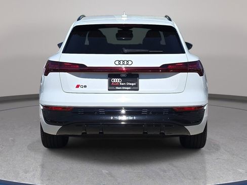 Certified 2024 Audi Q8 e-tron Prestige w/ Prestige Package AWD/4WD image 6