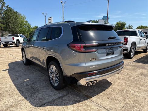 New 2026 GMC Acadia Denali w/ Super Cruise Package FWD image 4
