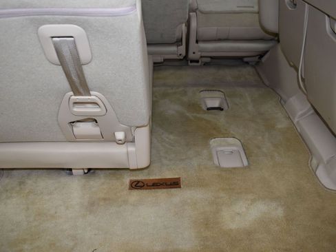 Used 2017 Lexus LX 570 4WD image 18