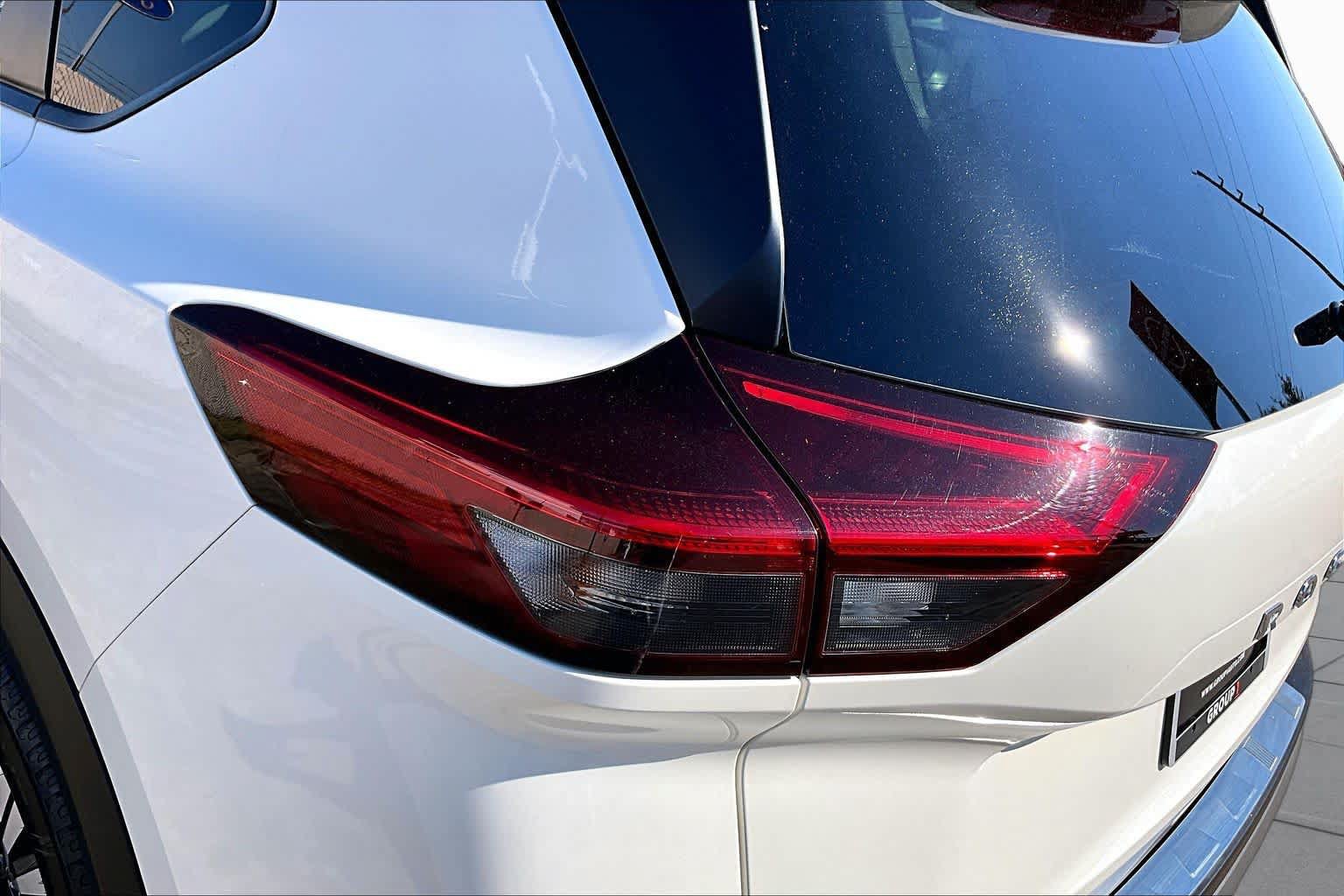 Certified 2023 Nissan Rogue SV FWD image 28