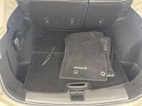 Certified 2024 Nissan Rogue Platinum w/ Platinum Premium Package image 26