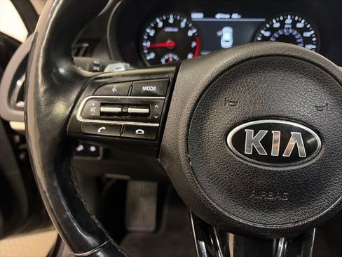 Used 2018 Kia Stinger Premium image 20