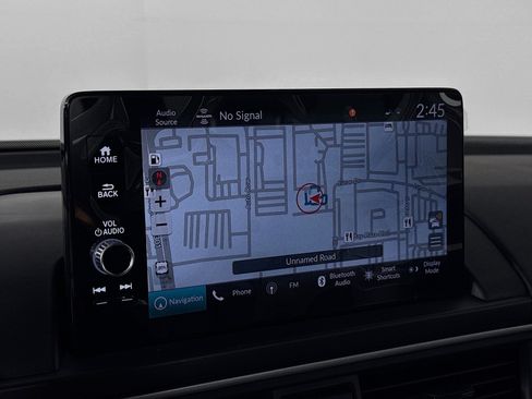 Certified 2025 Honda Pilot Touring image 14