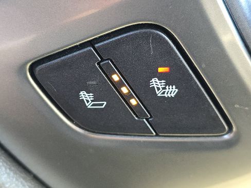 Used 2018 Chevrolet Silverado 1500 LTZ image 6