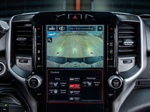 Used 2021 RAM 2500 Big Horn w/ Level 2 Equipment Group image 25