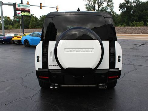Used 2026 Land Rover Defender 130 V8 AWD/4WD image 12