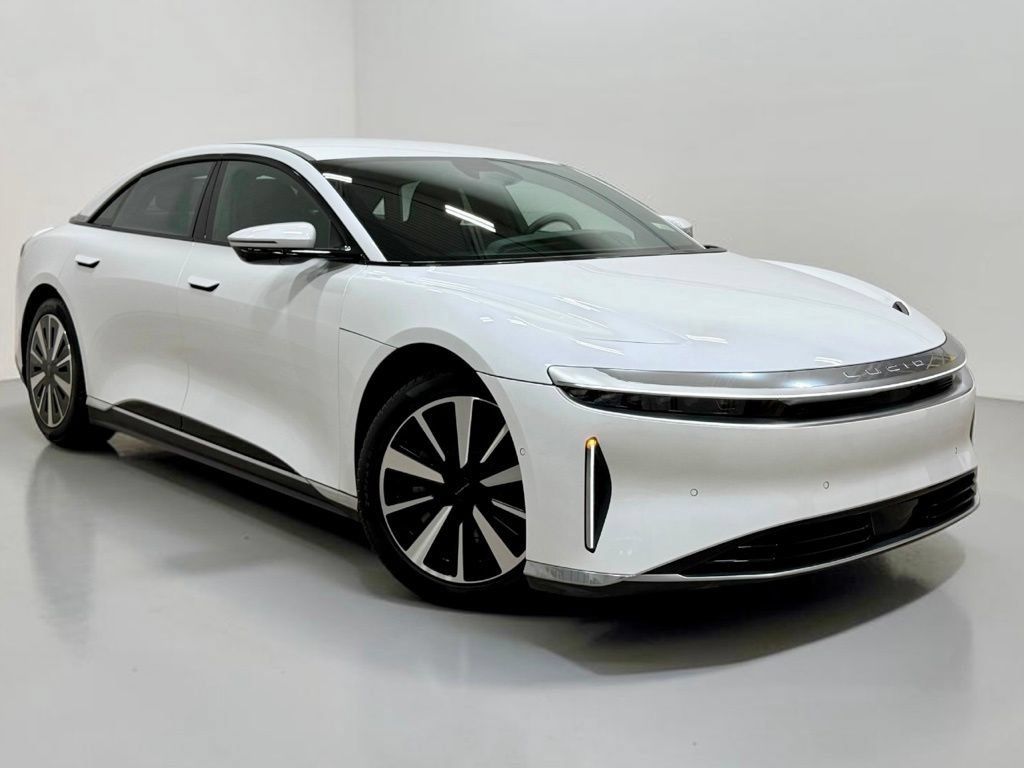 Used 2024 Lucid Air Touring AWD/4WD image 3