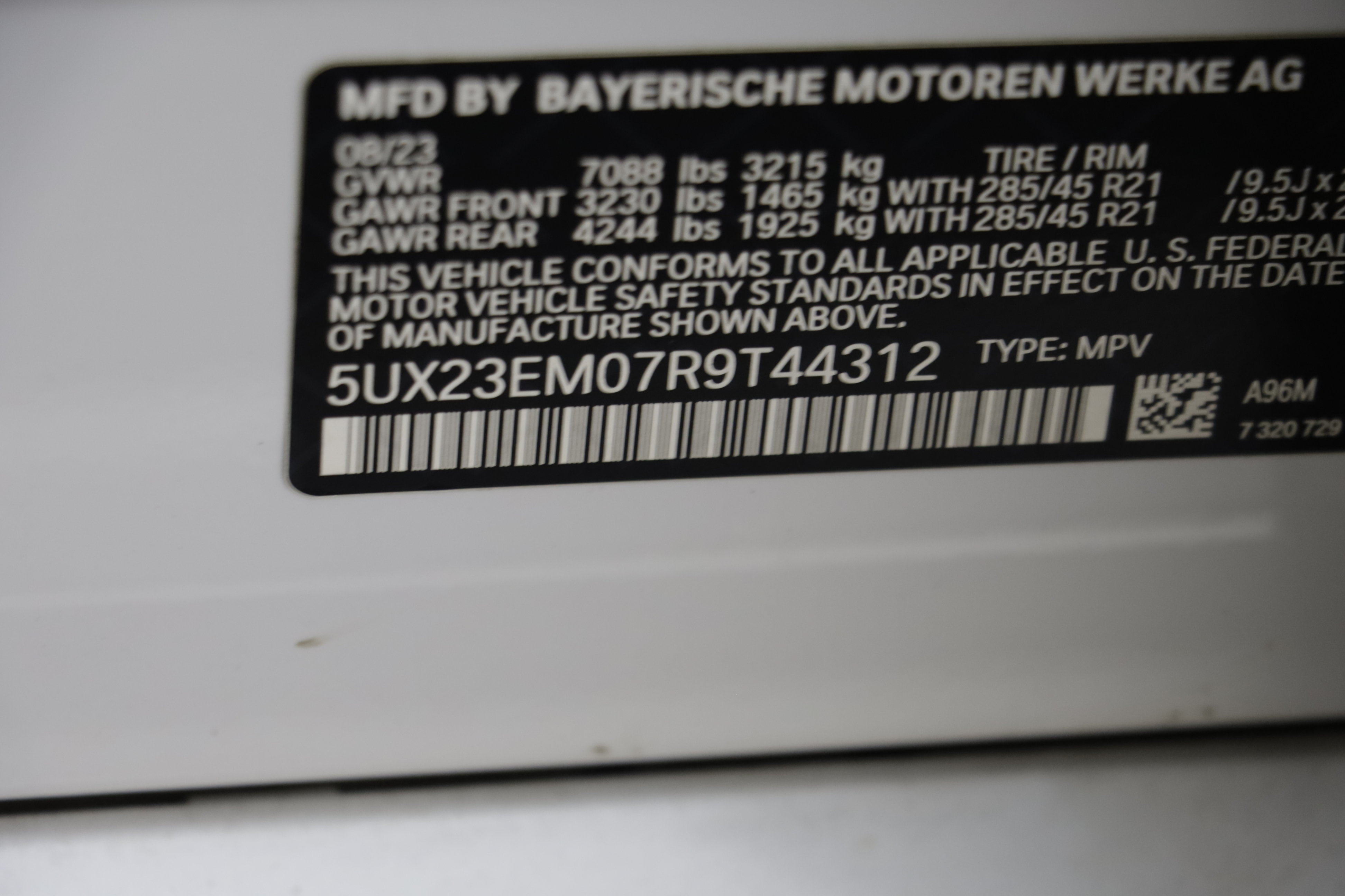 Used 2024 BMW X7 xDrive40i w/ Climate Comfort Package AWD/4WD image 23