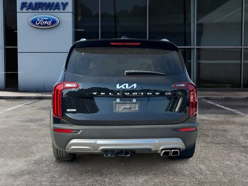 Used 2022 Kia Telluride SX w/ SX Prestige Package image 5