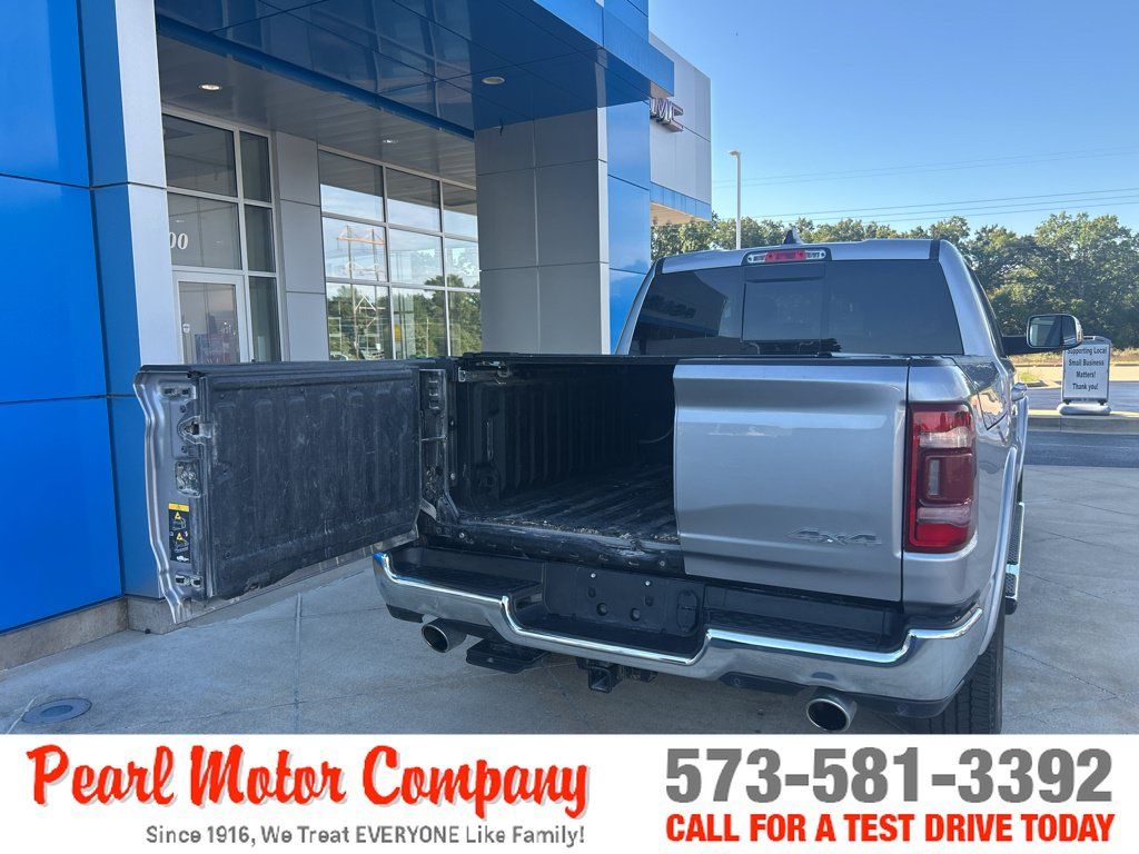Used 2022 RAM 1500 Laramie AWD/4WD image 6