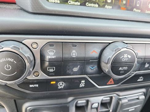 Used 2023 Jeep Wrangler Unlimited Rubicon w/ Xtreme 35 Tire Package image 29