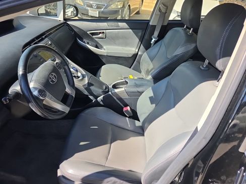 Used 2013 Toyota Prius Four FWD image 10