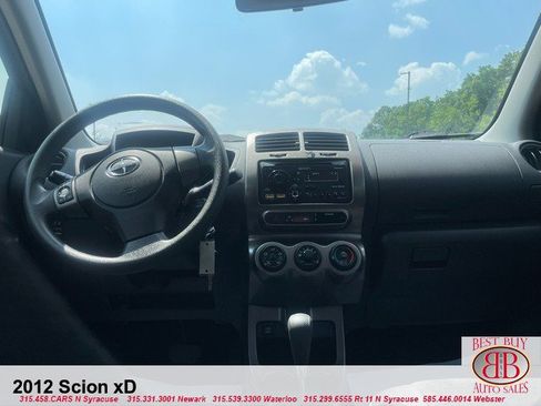 Used 2012 Scion xD image 11