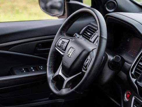 Used 2024 Honda Ridgeline TrailSport image 12