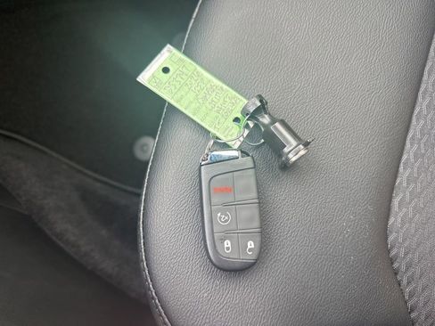 New 2026 Jeep Compass Latitude image 34