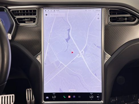 Used 2017 Tesla Model X 75D image 21