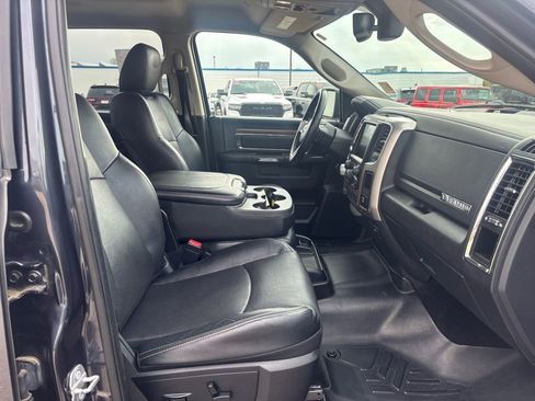 Used 2017 RAM 1500 Laramie w/ Convenience Group AWD/4WD image 30
