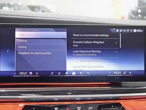 Used 2024 BMW i7 xDrive60 w/ Executive Package image 24