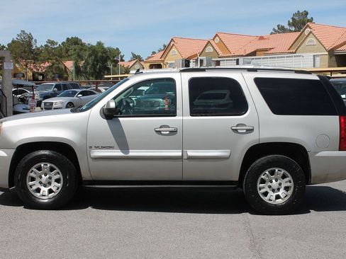 Used 2007 GMC Yukon SLE RWD image 5
