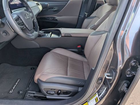 Used 2024 Lexus ES 350 Ultra Luxury w/ Accessory Package (Z2) FWD image 12