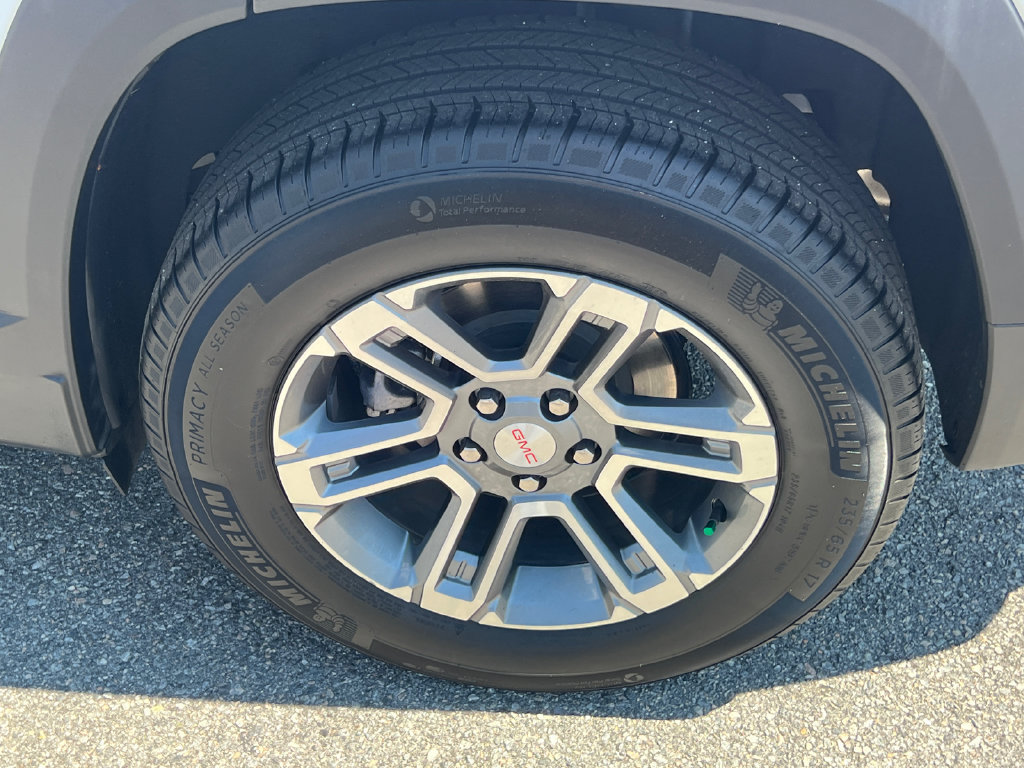 Used 2025 GMC Terrain Elevation AWD/4WD image 19