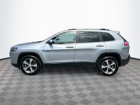 Used 2019 Jeep Cherokee Limited image 4