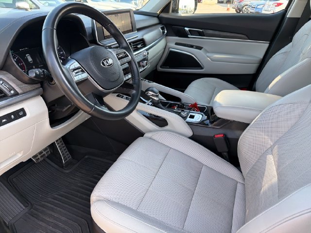 Used 2021 Kia Telluride SX w/ Towing Package FWD image 19
