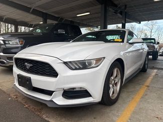 Used 2015 Ford Mustang Coupe video 1