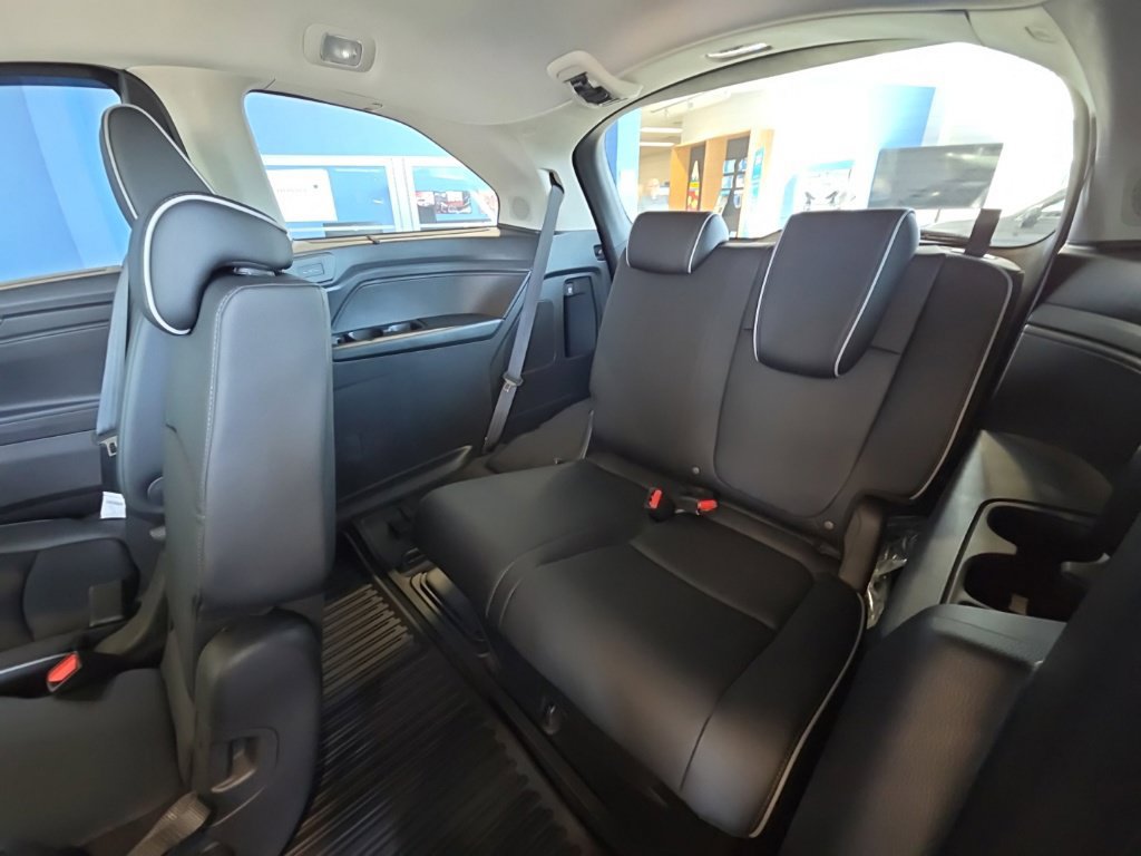 New 2027 Honda Odyssey Elite image 14