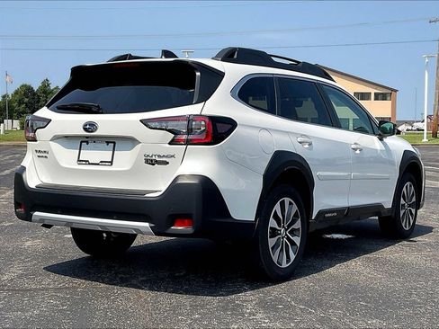 Used 2025 Subaru Outback Limited AWD/4WD image 2