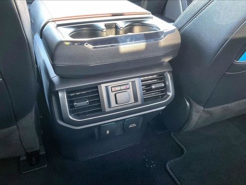 Used 2023 Ford F150 Lariat w/ Equipment Group 502A High image 24