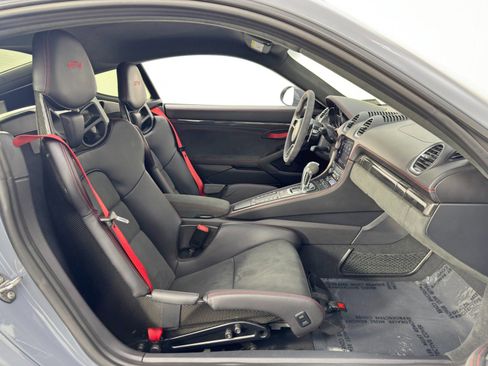 Used 2023 Porsche 718 Cayman GT4 image 15