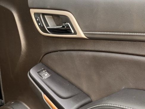 Used 2019 GMC Yukon Denali w/ Denali Ultimate Package image 28