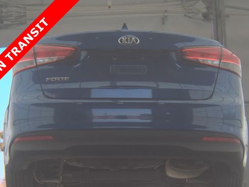 Used 2018 Kia Forte LX w/ LX Popular Package image 5