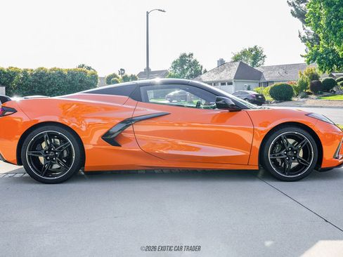 Used 2023 Chevrolet Corvette Stingray Preferred Conv w/ Z51 Performance Package RWD image 17