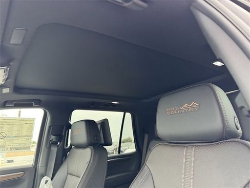 Used 2025 Chevrolet Tahoe High Country image 17