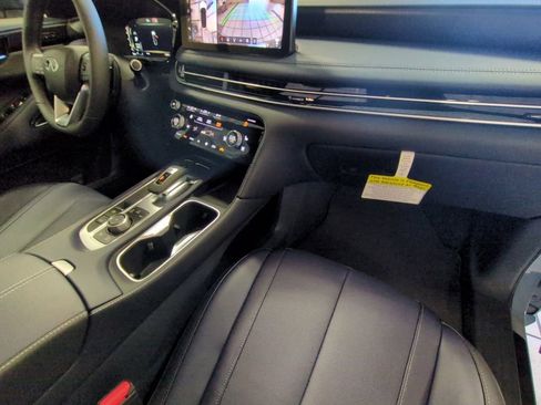 New 2026 INFINITI QX60 Sport image 24