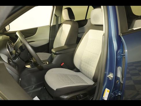 Used 2024 Chevrolet Equinox LS w/ LS Convenience Package image 20