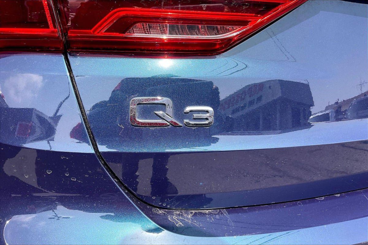 Used 2020 Audi Q3 2.0T Premium w/ Convenience Package AWD/4WD image 8