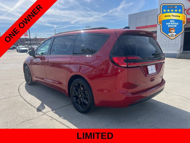 Used 2025 Chrysler Pacifica Limited FWD image 7