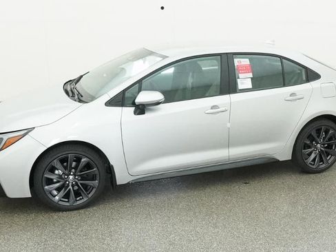 New 2026 Toyota Corolla SE FWD image 2